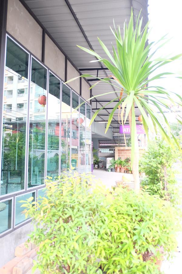 バンコク都 エリア 69 ドンムアン空港アパートホテル エクステリア 写真